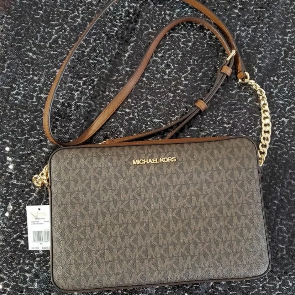 Michael Kors Crossbody purse
